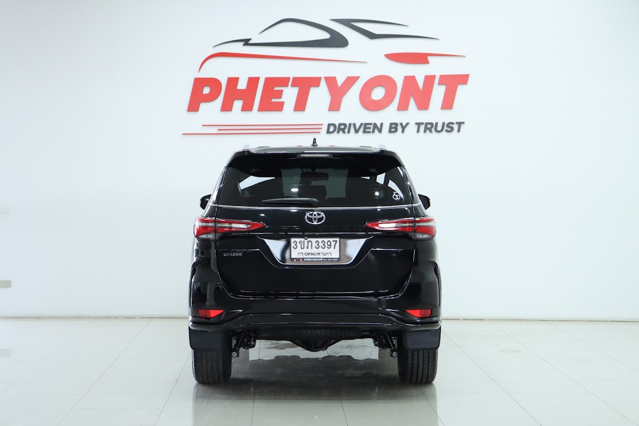 2022 Toyota Fortuner 2.4 Leader V 2WD รูปที่ 2