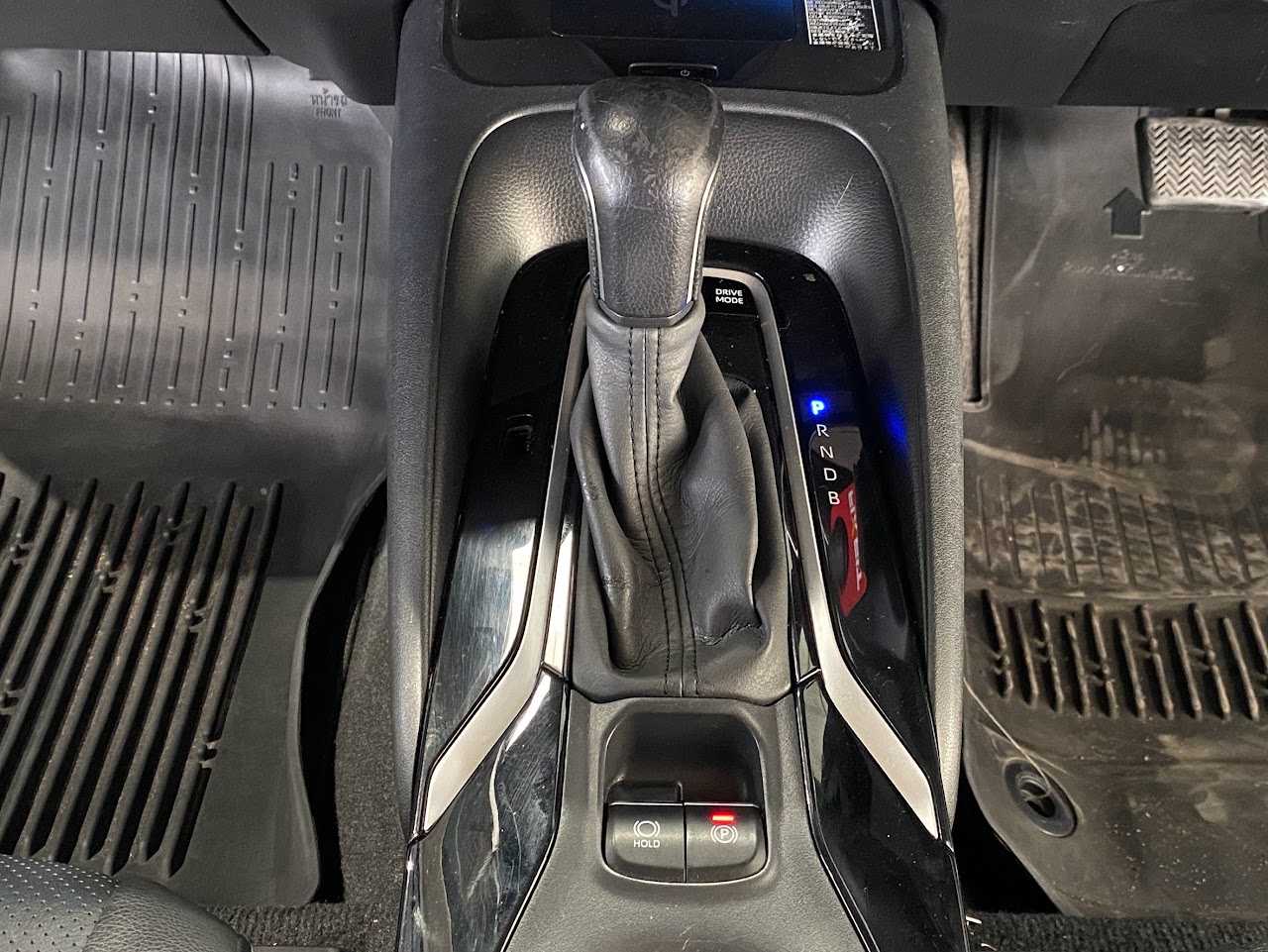 2019 Toyota Altis 1.8Hybrid MID มือสอง สีขาว รูปที่ 18