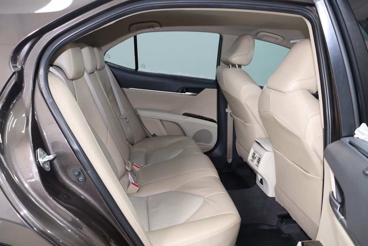 2018 Toyota Camry 2.0G รูปที่ 11