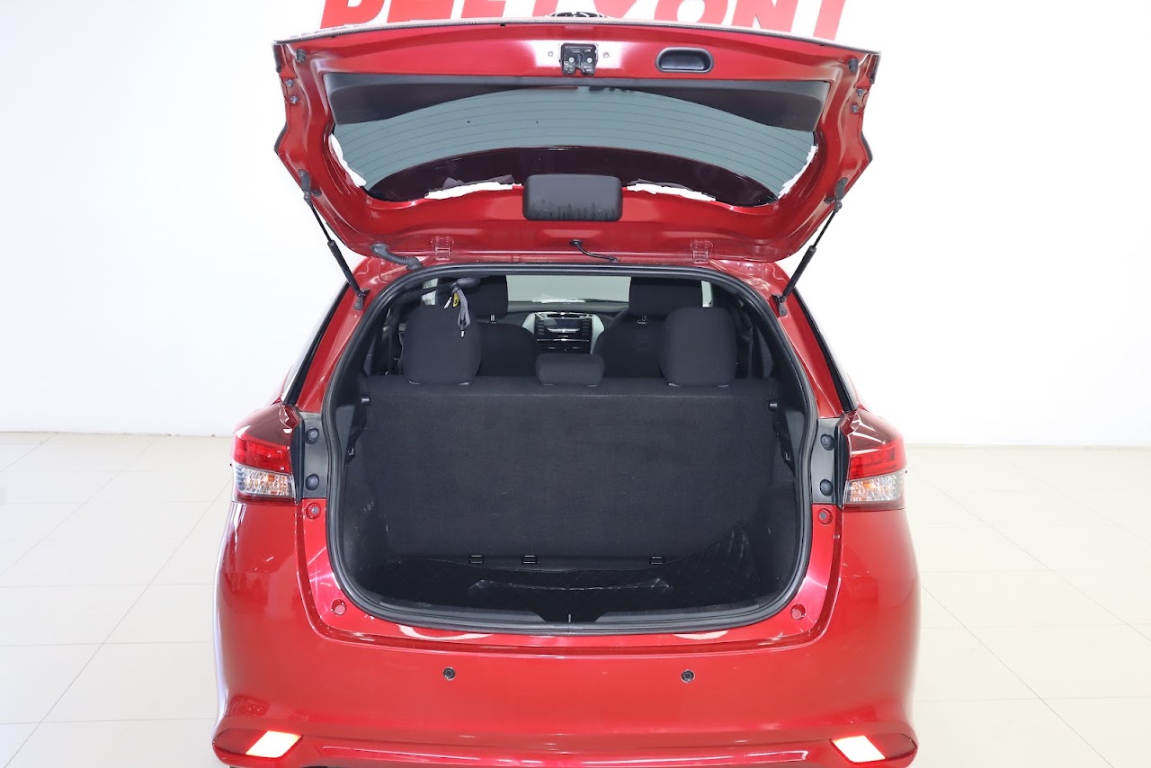 2018 Toyota Yaris 1.2J รูปที่ 3