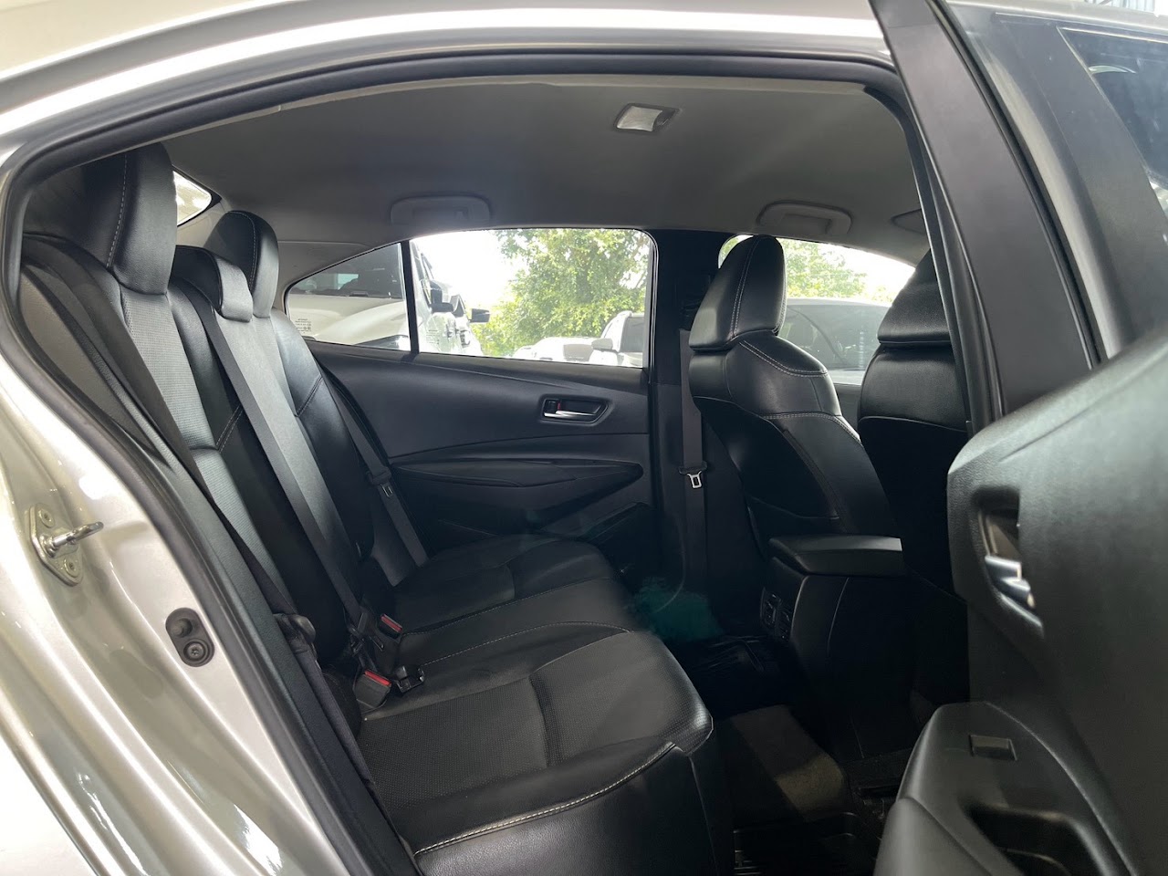 2020 Toyota Altis 1.6G มือสอง สีบรอนซ์เงิน รูปที่ 14