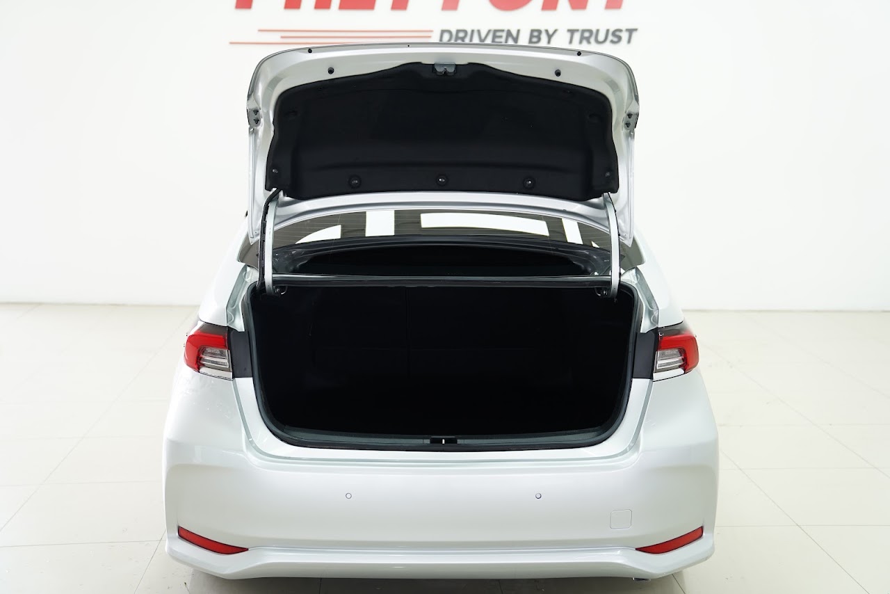 2019 Toyota Altis 1.8Hybrid High มือสอง สีบรอนซ์เงิน รูปที่ 3