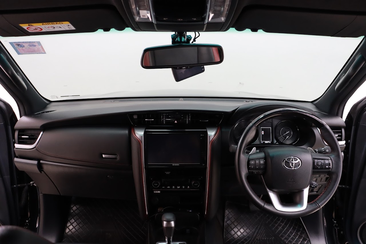 2021 Toyota Fortuner 2.4Legender 2WD รูปที่ 5