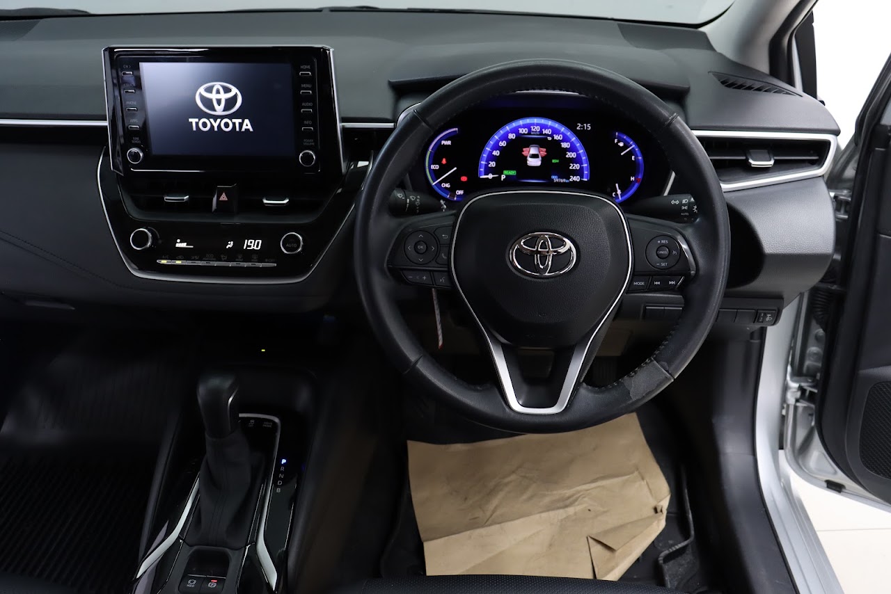 2022 Toyota Altis 1.8Hybrid Premium มือสอง สีบรอนซ์เงิน รูปที่ 6
