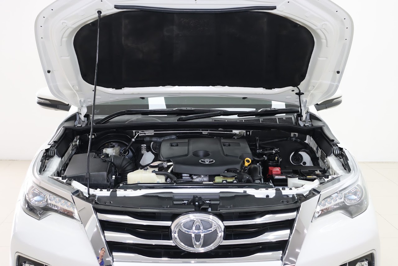 2019 Toyota Fortuner 2.4V 2WD รูปที่ 9