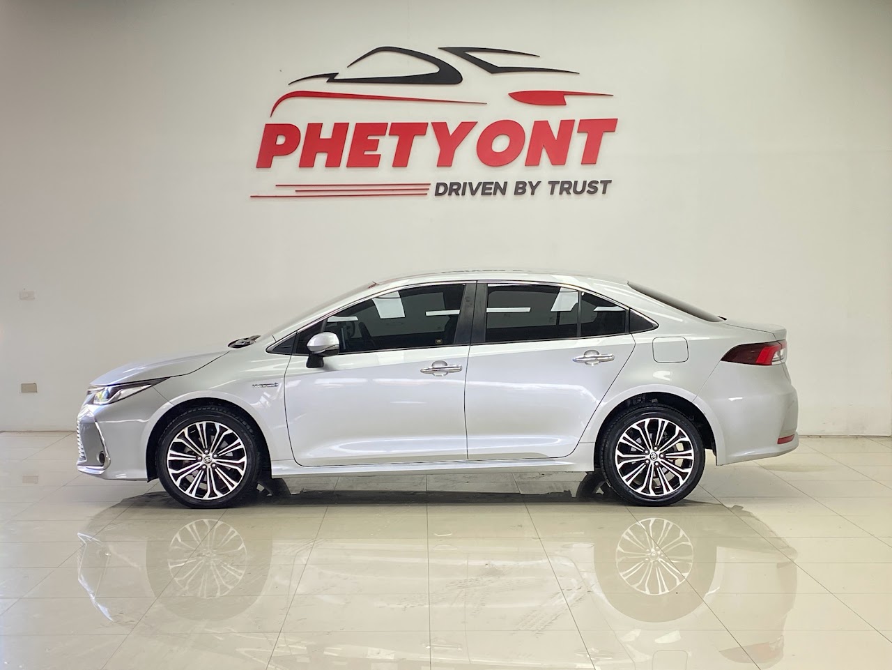 2019 Toyota Altis (New) 1.8Hybrid High รูปที่ 3