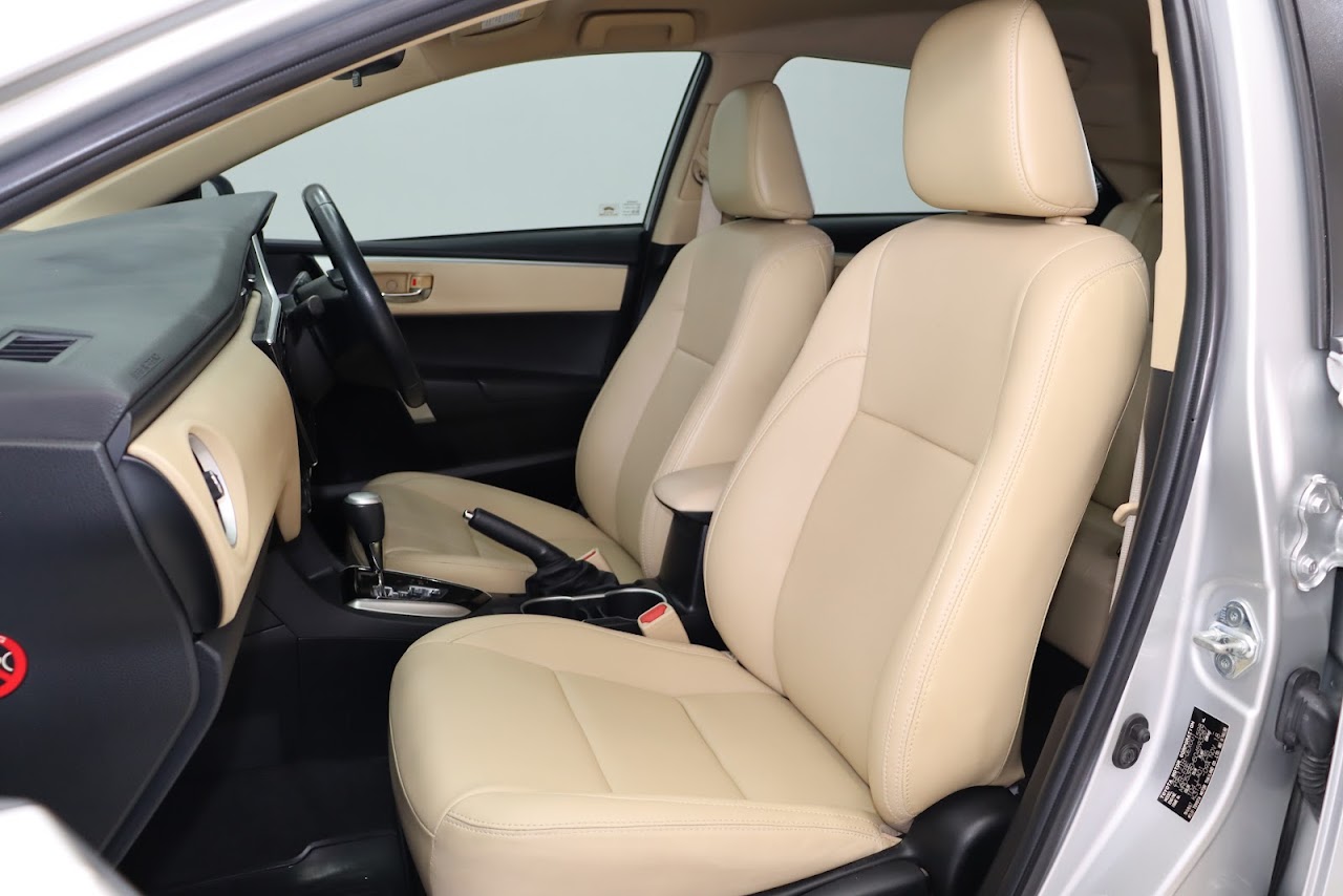 2018 Toyota Altis 1.6G รูปที่ 4