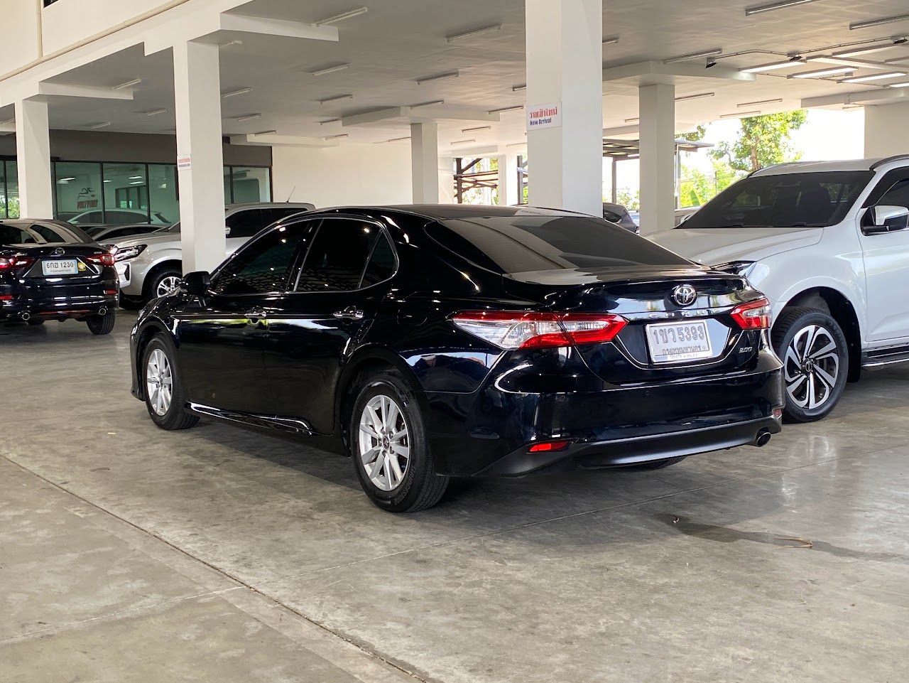 2021 Toyota Camry 2.0G รูปที่ 4