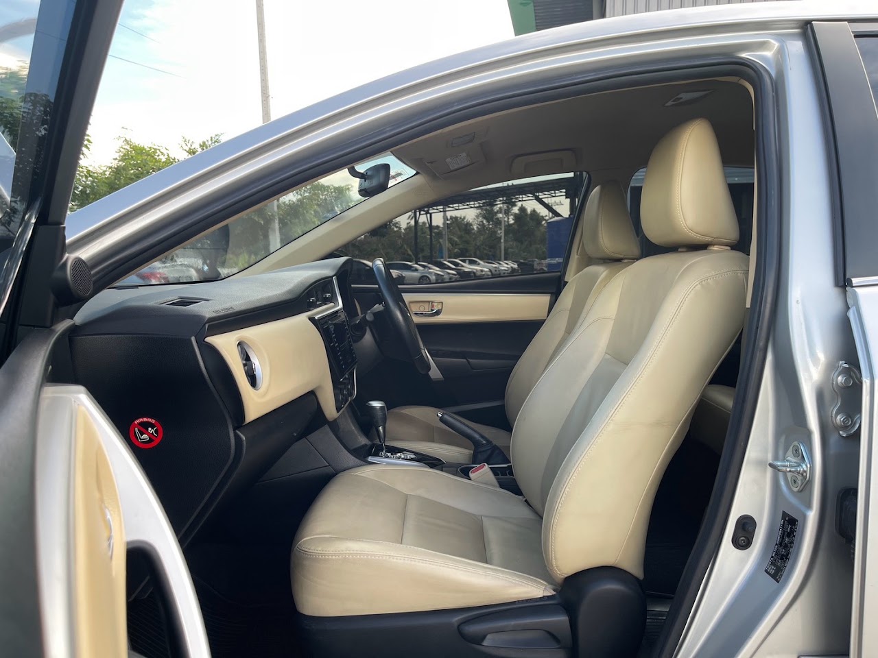 2018 Toyota Altis 1.6G รูปที่ 16