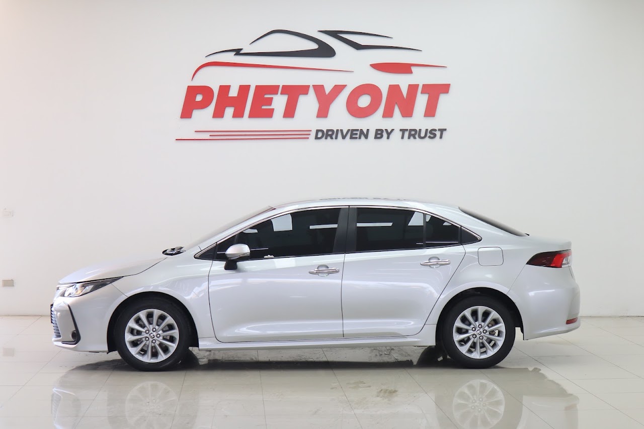 2021 Toyota Altis 1.6G มือสอง สีบรอนซ์เงิน รูปที่ 13