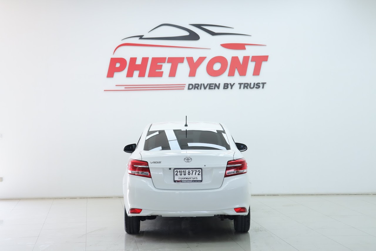 2021 Toyota Vios 1.5MID รูปที่ 2