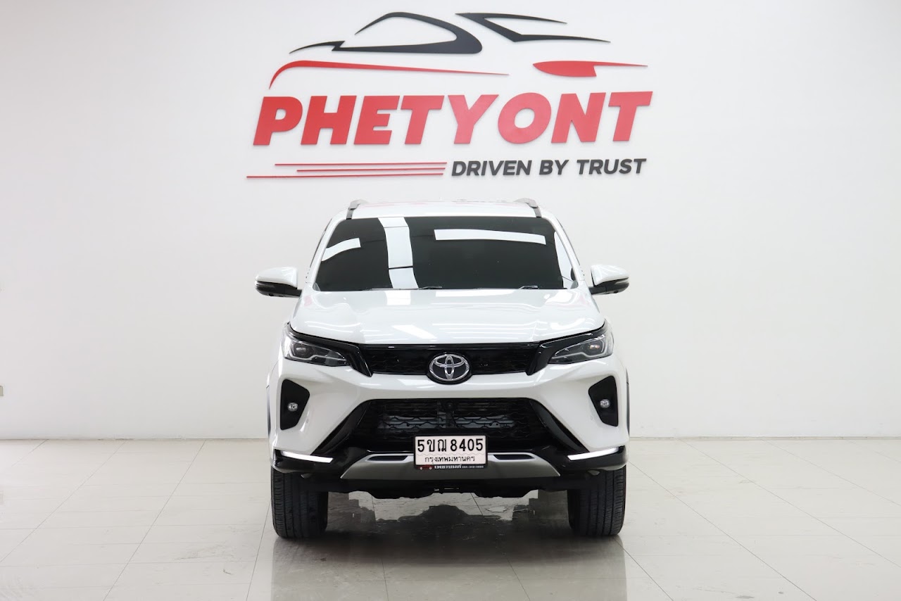 2023 Toyota Fortuner 2.4Leader V 2WD รูปที่ 8