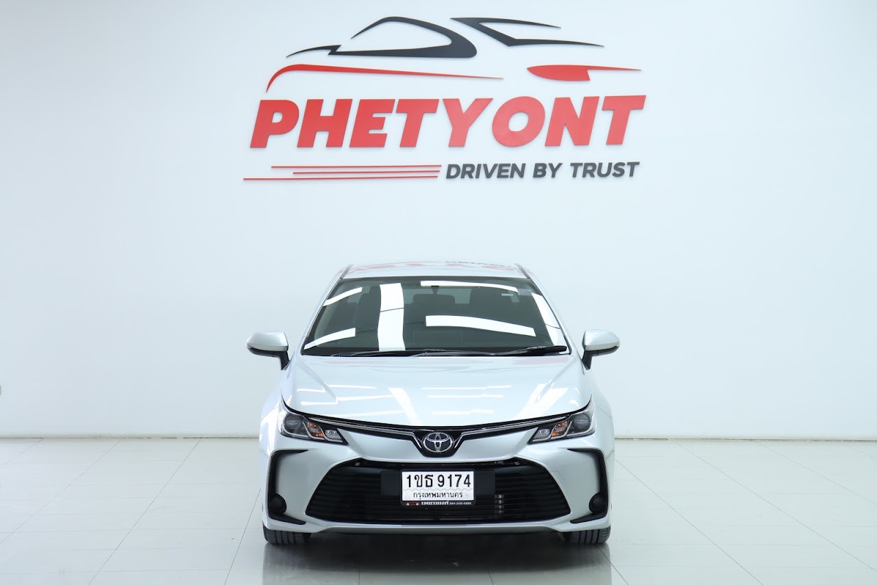 2020 Toyota Altis 1.6G มือสอง สีบรอนซ์เงิน รูปที่ 10