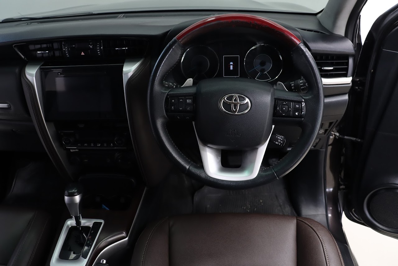 2018 Toyota Fortuner 2.4V 4WD รูปที่ 5