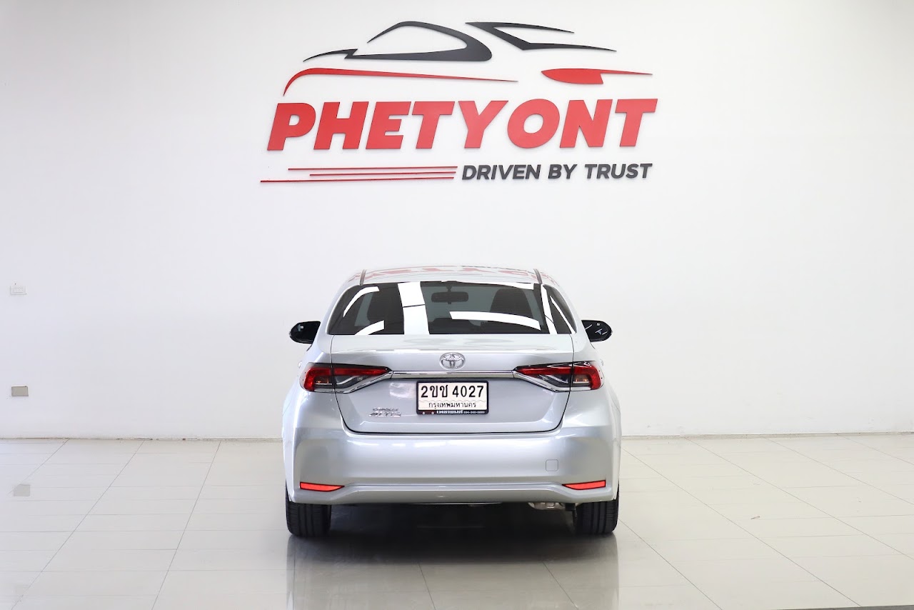 2021 Toyota New Altis 1.6G รูปที่ 3