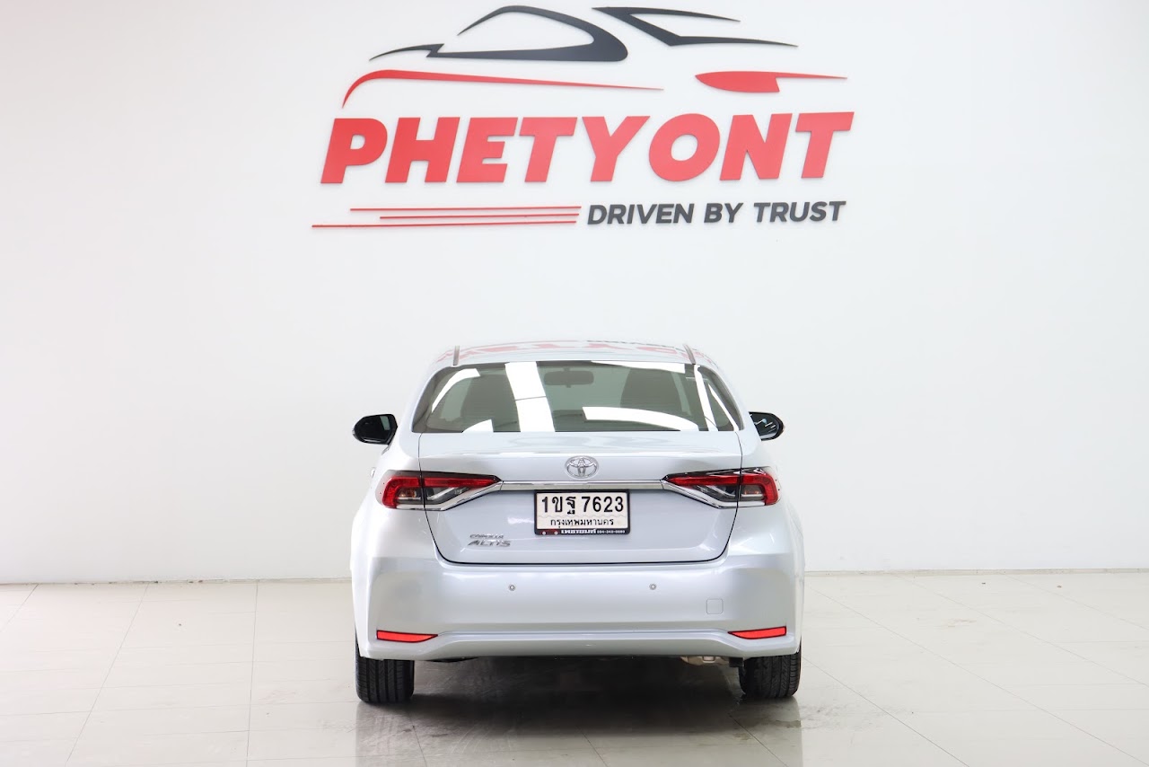 2020 Toyota New Altis 1.6G รูปที่ 3