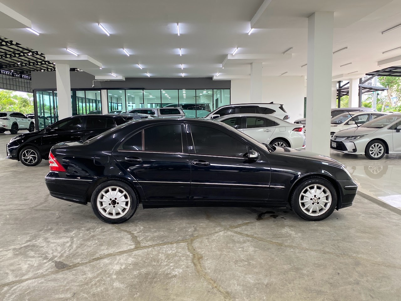 2004 Mercedes-Benz C-Class C180K มือสอง สีดำ รูปที่ 7