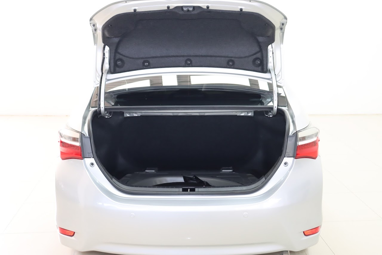 2018 Toyota Altis 1.6G รูปที่ 2