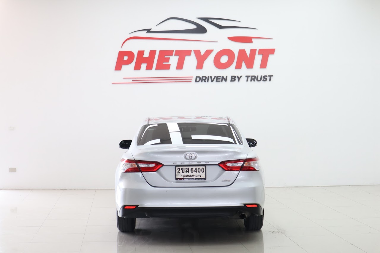 2020 Toyota Camry 2.0G รูปที่ 2