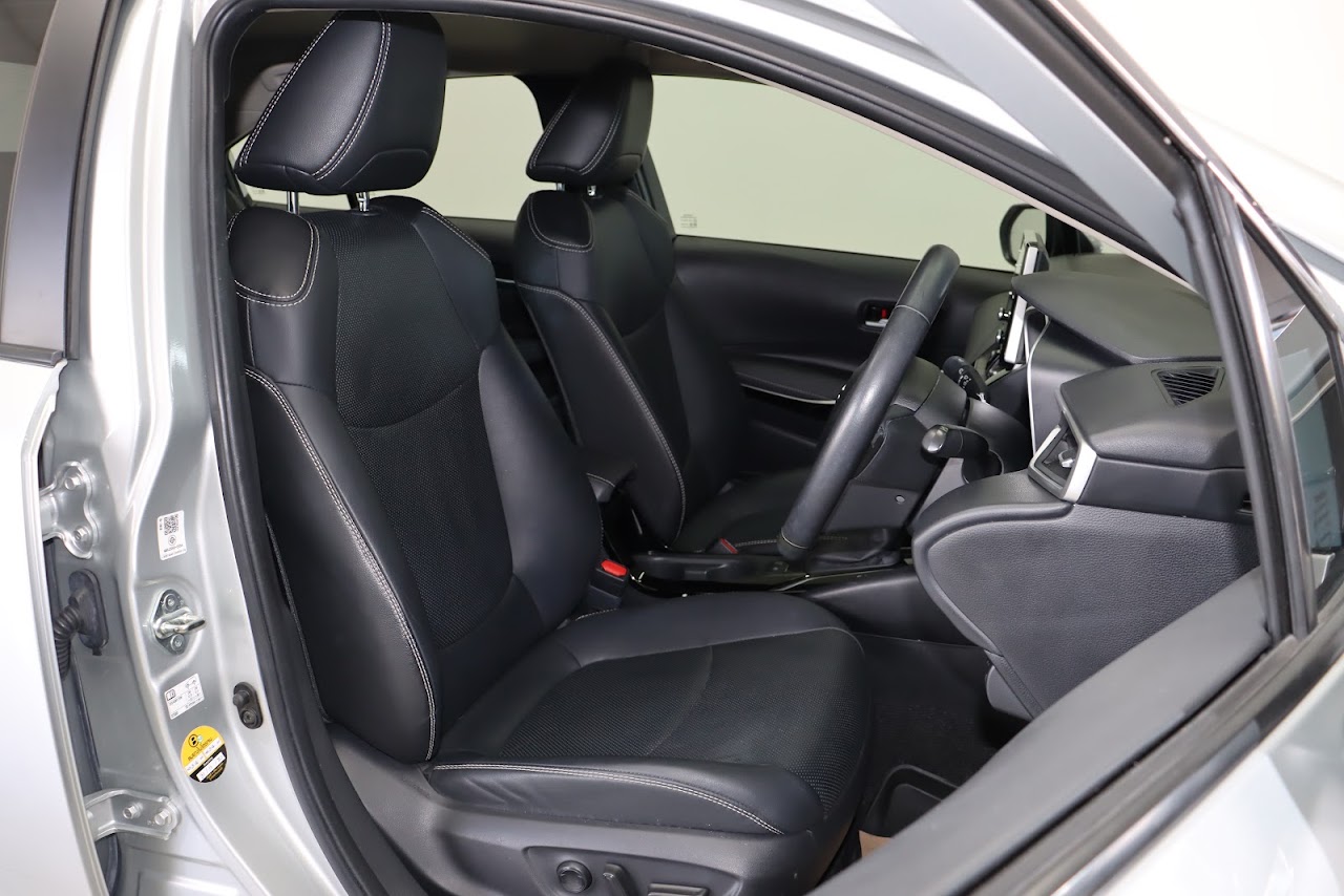 2022 Toyota Altis 1.8Hybrid Premium มือสอง สีบรอนซ์เงิน รูปที่ 11