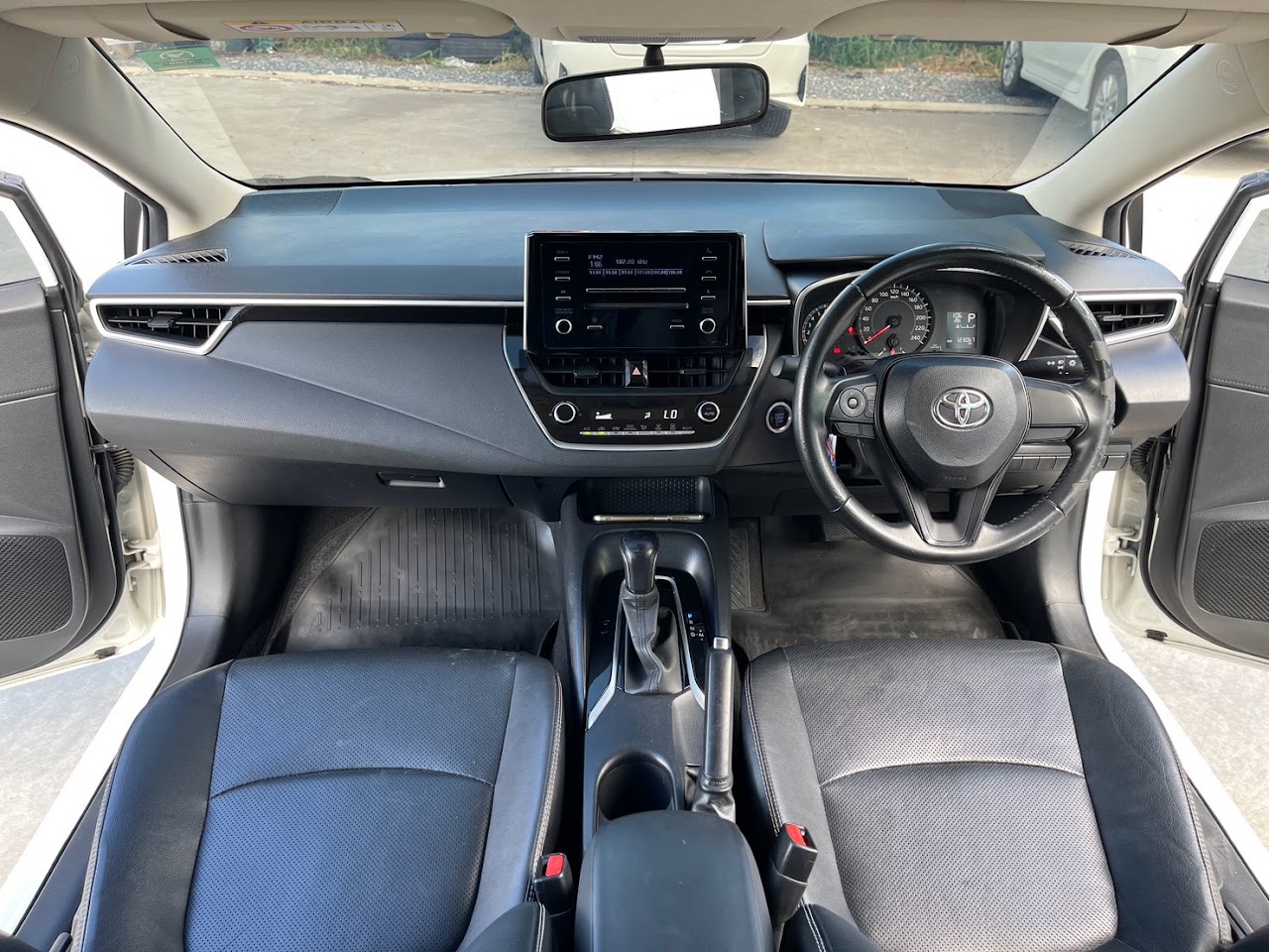 2021 Toyota Altis 1.6G มือสอง สีขาว รูปที่ 17