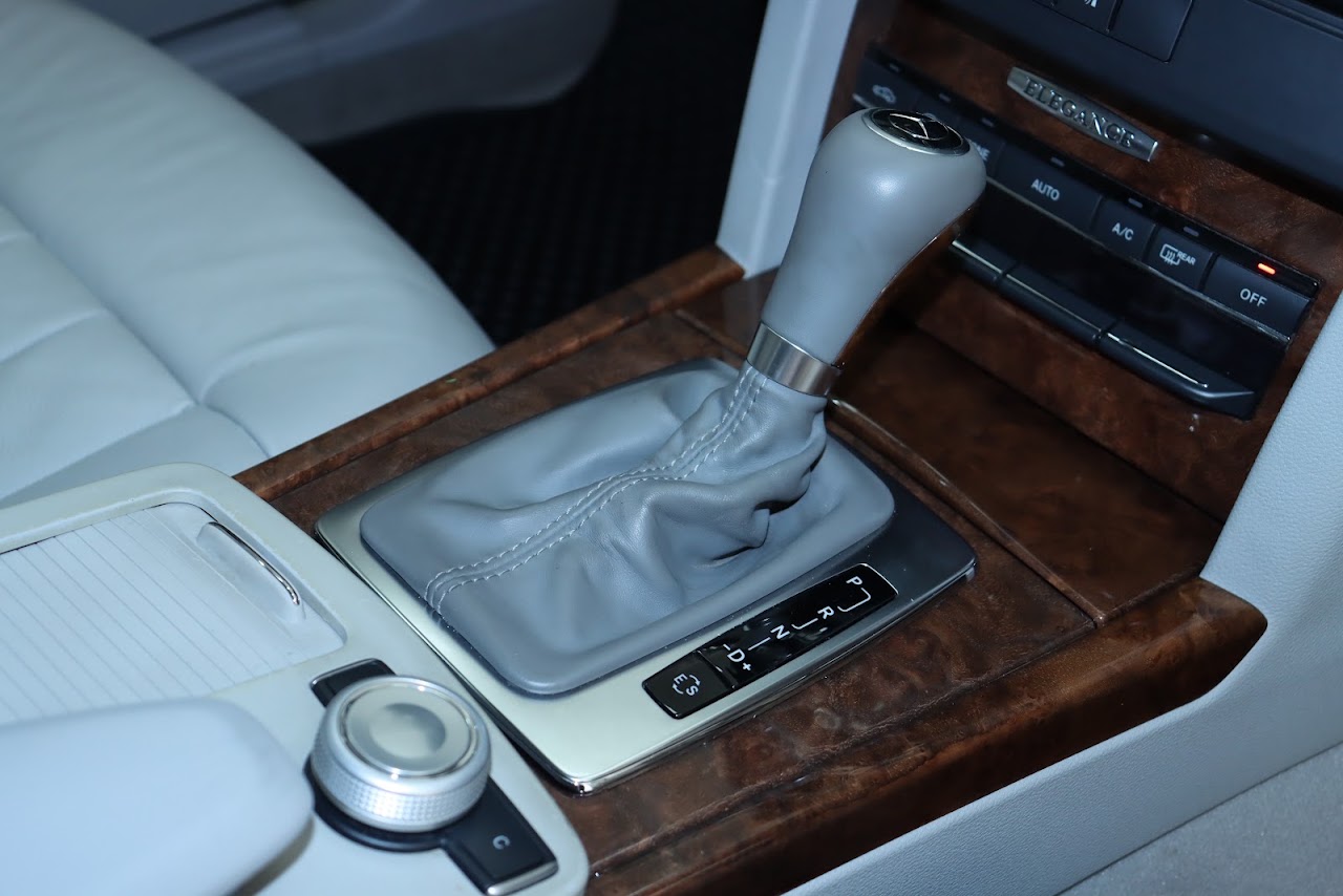 2012 Mercedes-Benz E-Class E200 CGI BE 1.8 มือสอง สีเทา รูปที่ 14