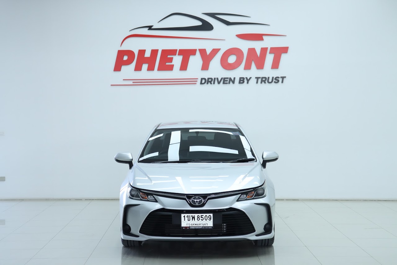 2020 Toyota Altis 1.6G มือสอง สีบรอนซ์เงิน รูปที่ 10