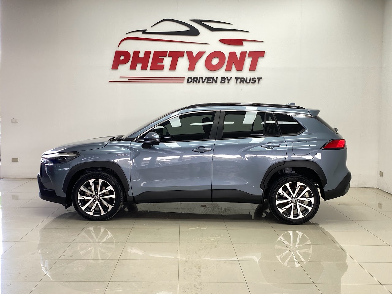 2020 Toyota Corolla Cross 1.8 Hybrid Premium Safety รูปที่ 3