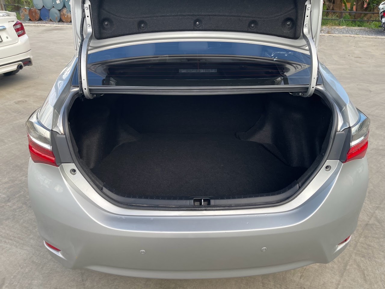2018 Toyota Altis 1.6G รูปที่ 9
