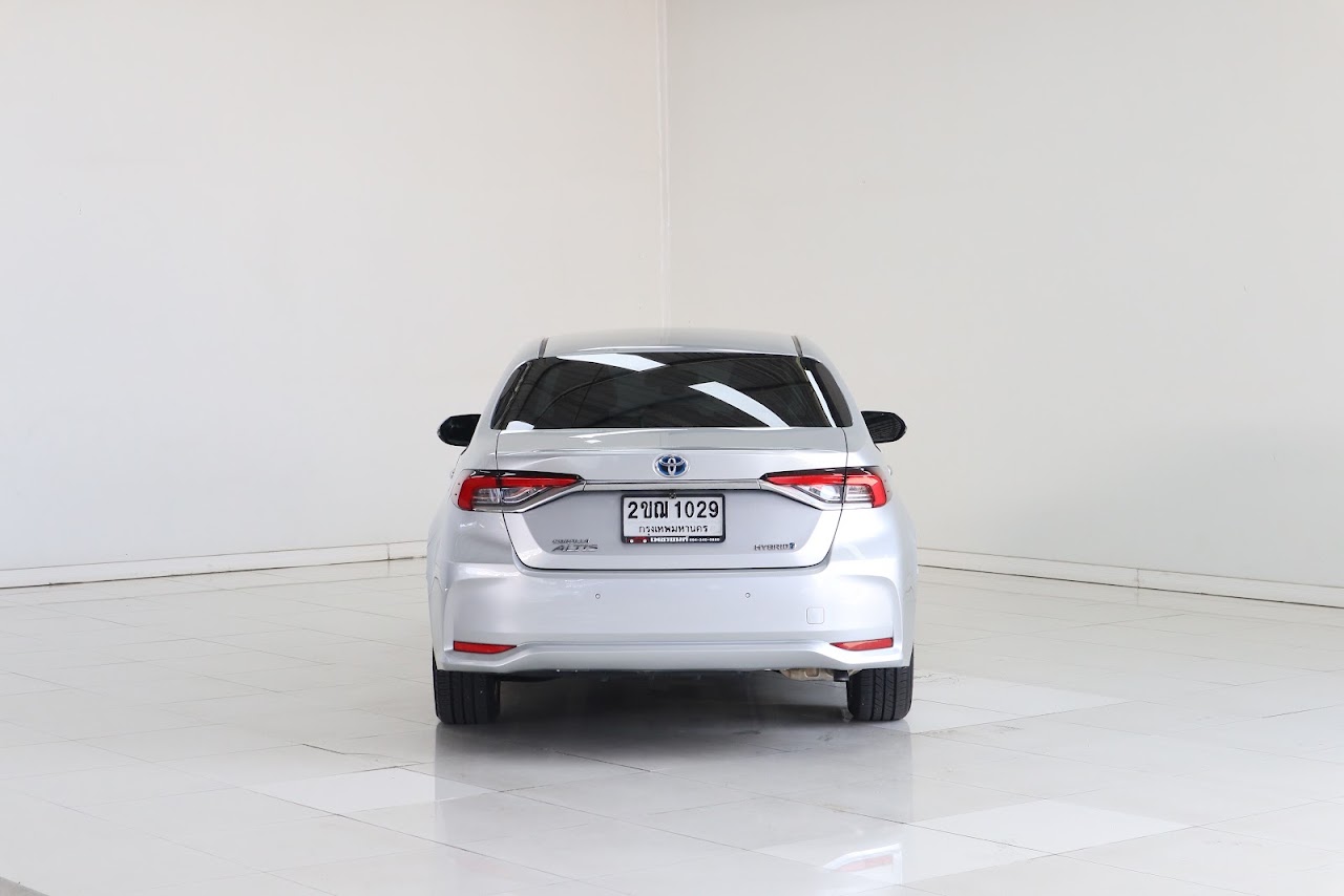 2021 Toyota Altis 1.8Hybrid Smart มือสอง สีบรอนซ์เงิน รูปที่ 3