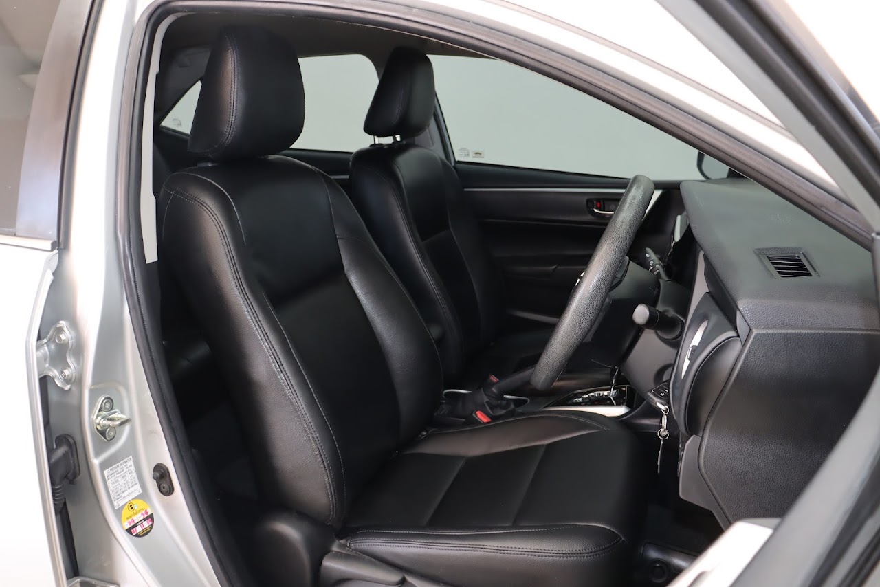 2018 Toyota Altis 1.8E รูปที่ 11