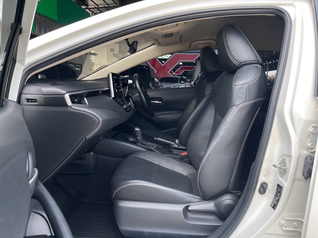 2021 Toyota Altis 1.6G รูปที่ 15
