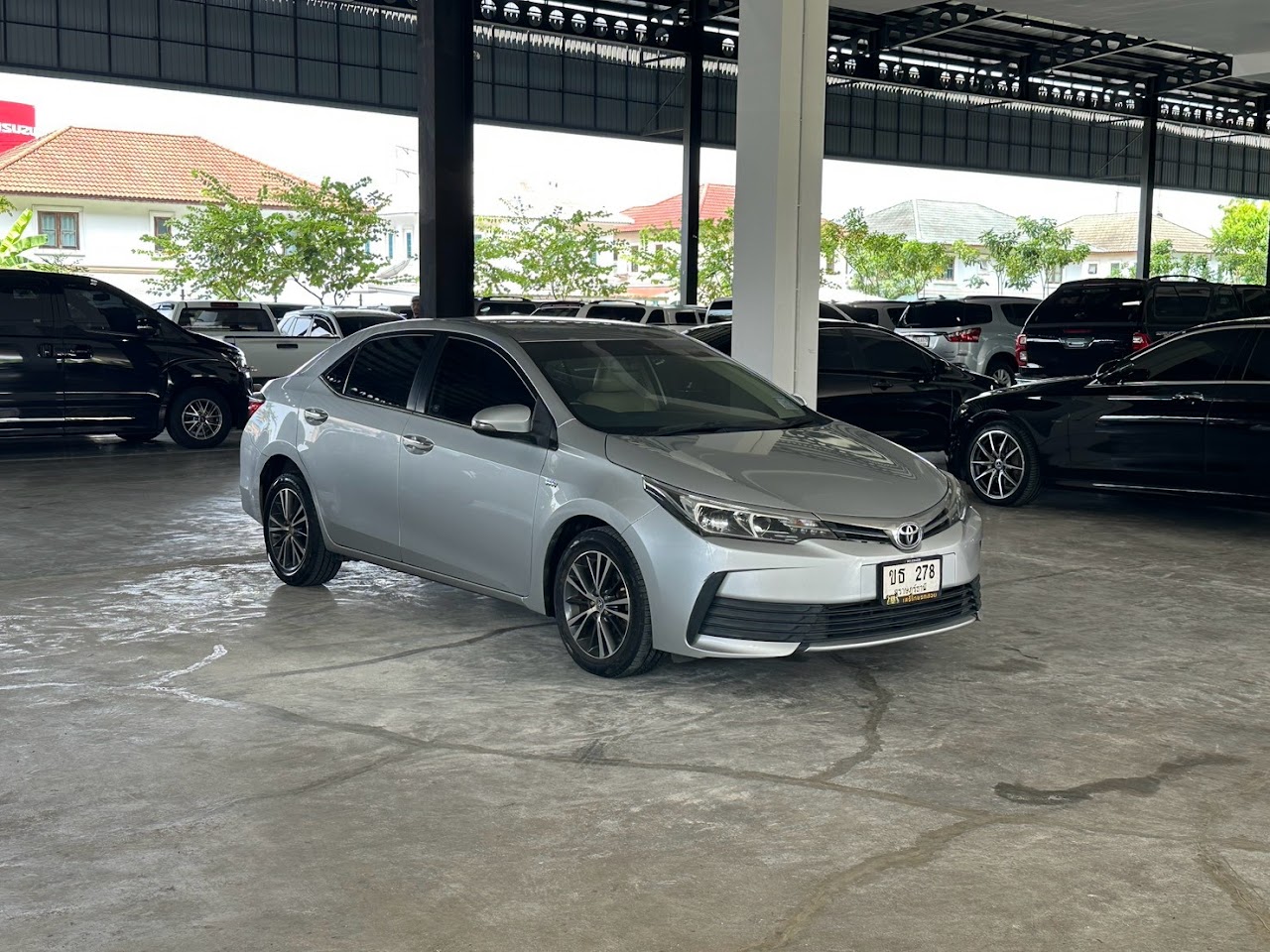 2018 Toyota Altis 1.6G รูปที่ 3
