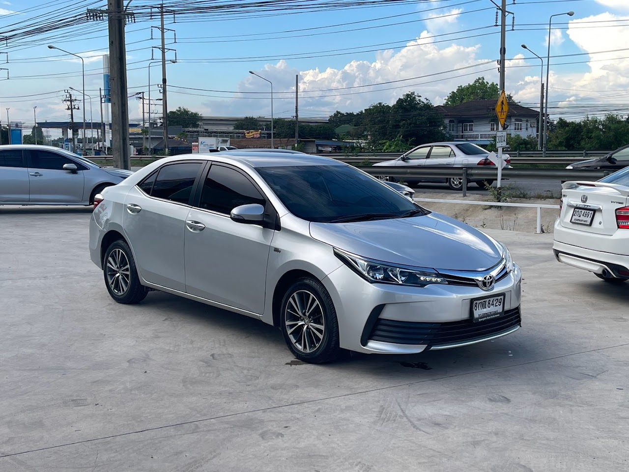 2018 Toyota Altis 1.6G รูปที่ 3