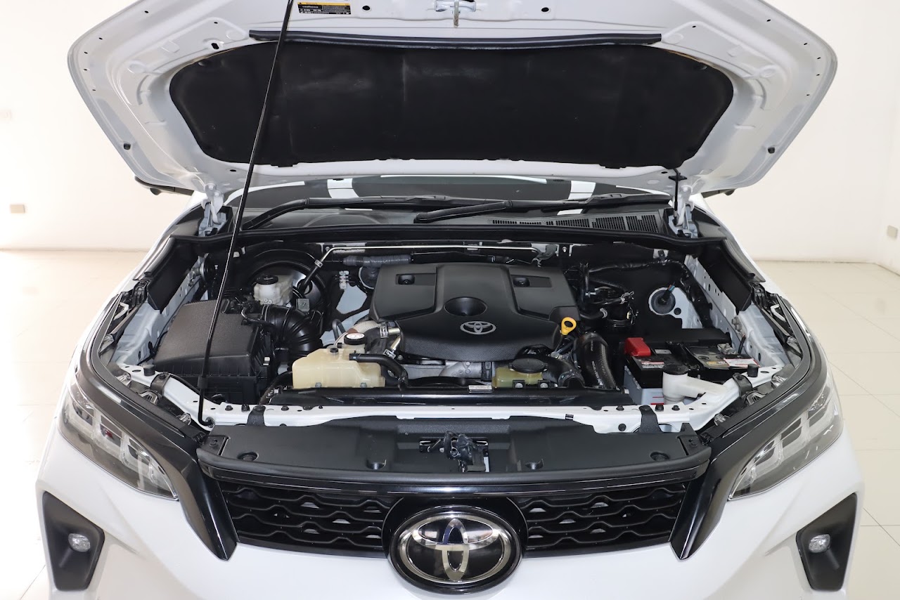 2022 Toyota Fortuner 2.8Legender 4WD Black-Top รูปที่ 8