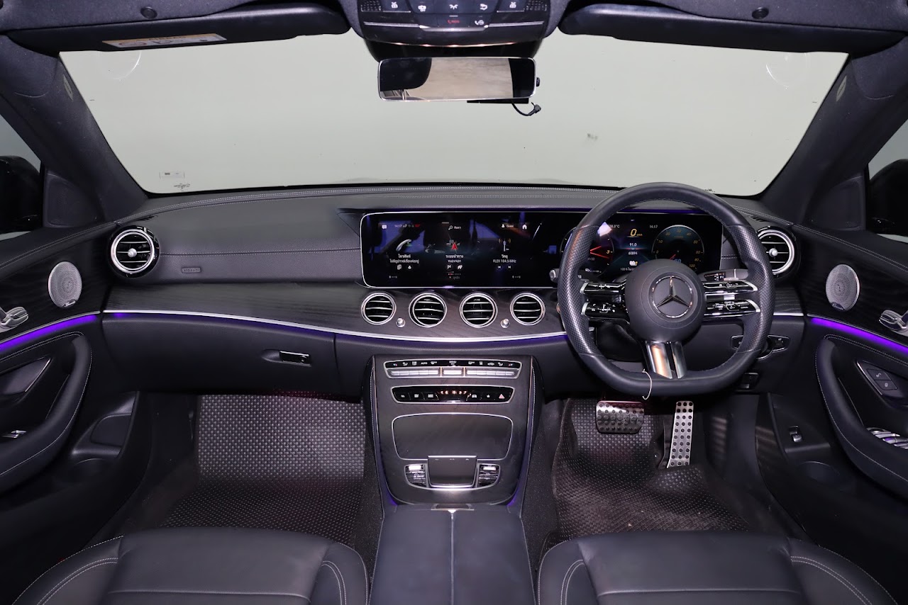 2021 Mercedes-Benz E-Class E 300 e E300e AMG Dynamic มือสอง สีดำ รูปที่ 6