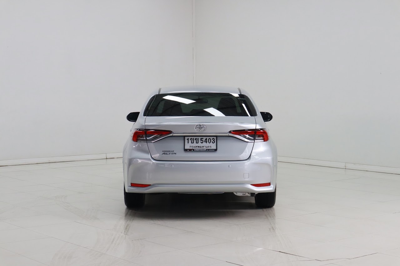2020 Toyota Altis New 1.6G มือสอง สีบรอนซ์เงิน รูปที่ 8