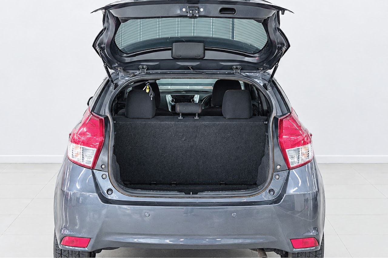 2015 Toyota Yaris 1.2J รูปที่ 10