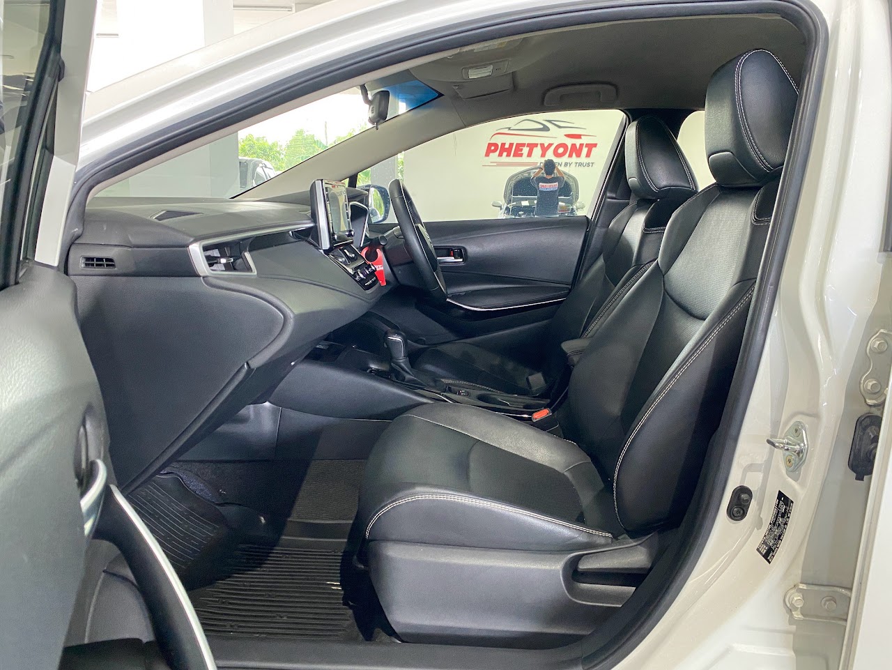 2019 Toyota Altis 1.8Hybrid MID มือสอง สีขาว รูปที่ 13