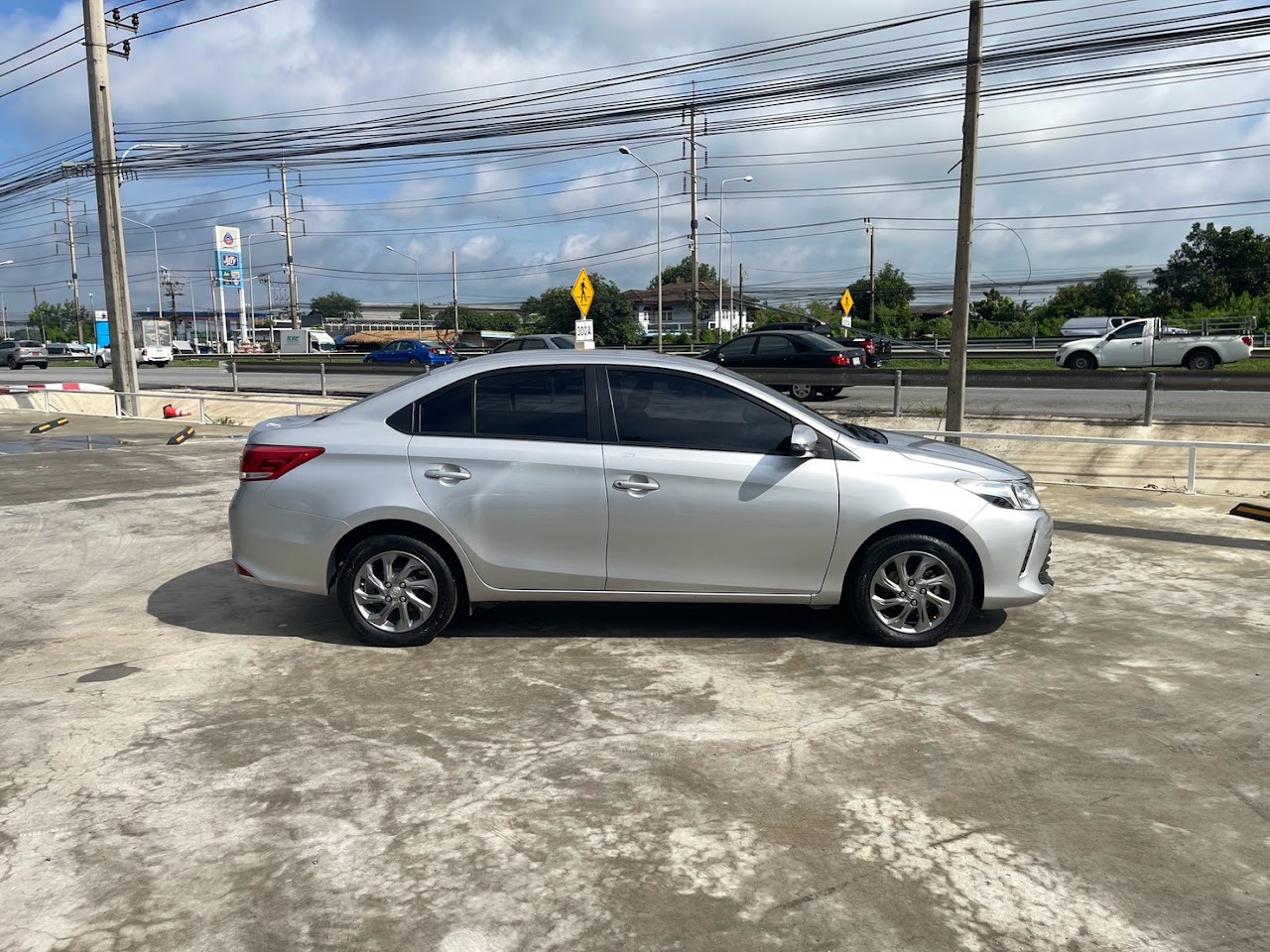 2021 Toyota Vios 1.5Entry รูปที่ 4
