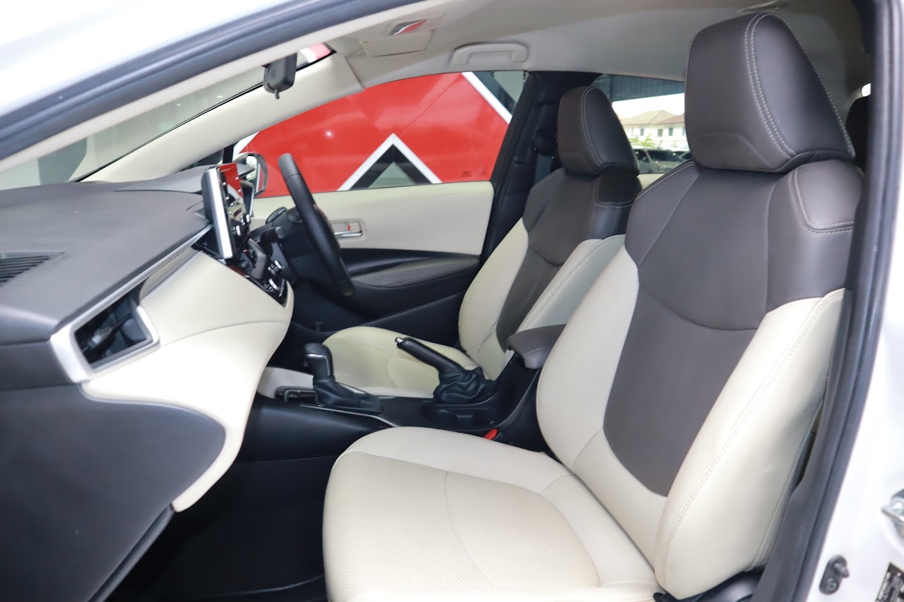 2019 Toyota Altis New 1.6G มือสอง สีขาว รูปที่ 9