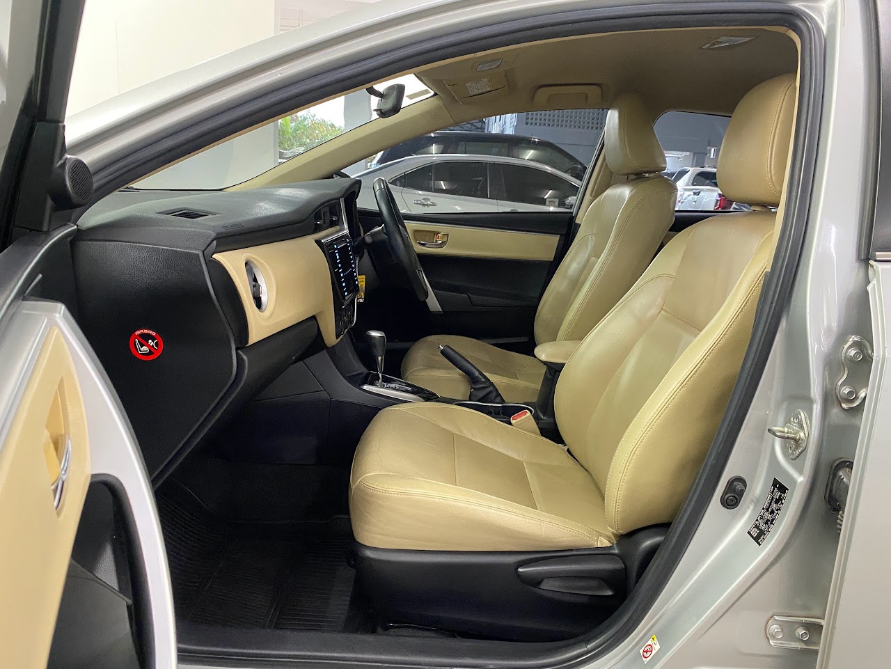 2018 Toyota Altis 1.6G รูปที่ 15
