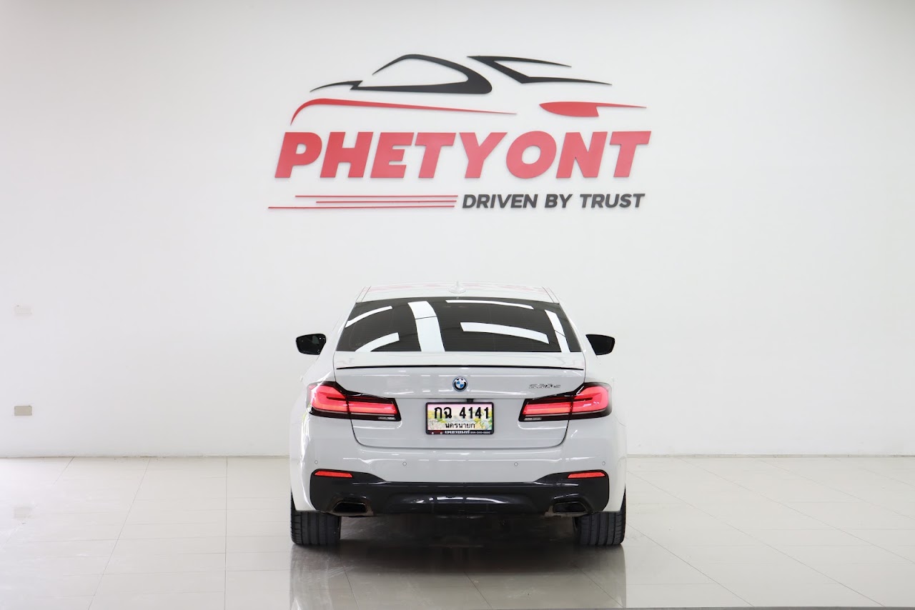 2023 BMW 530e 530e M SPORT