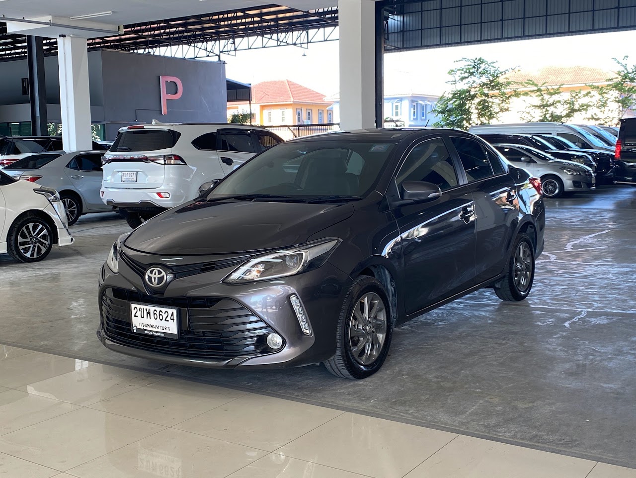 2022 Toyota Vios 1.5MID รูปที่ 3