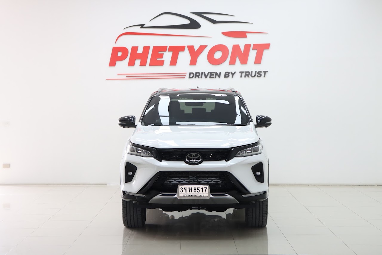2022 Toyota Fortuner 2.8Legender 4WD Black-Top รูปที่ 9
