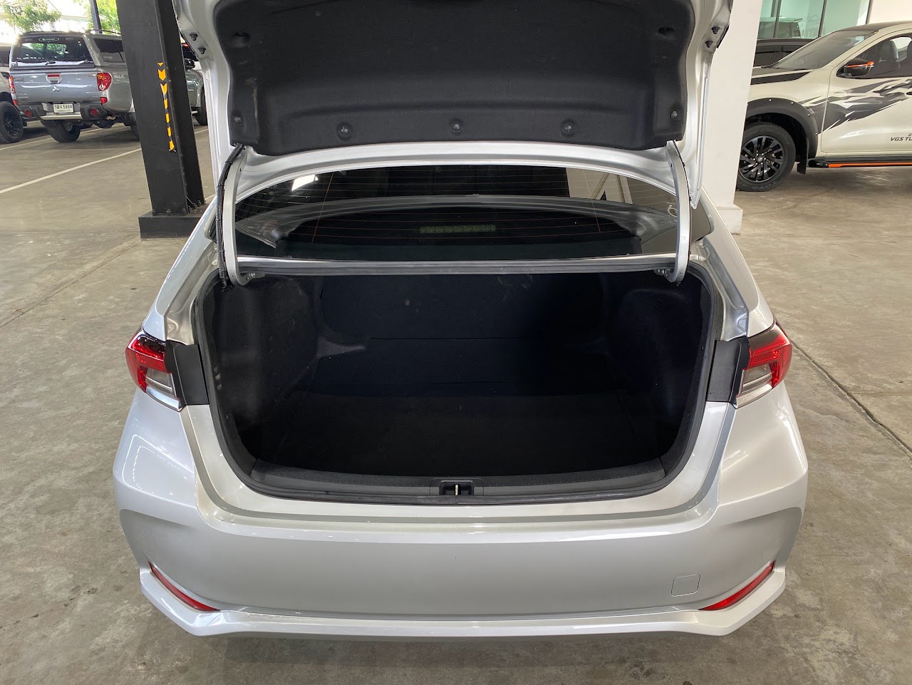2022 Toyota New Altis 1.6G รูปที่ 9